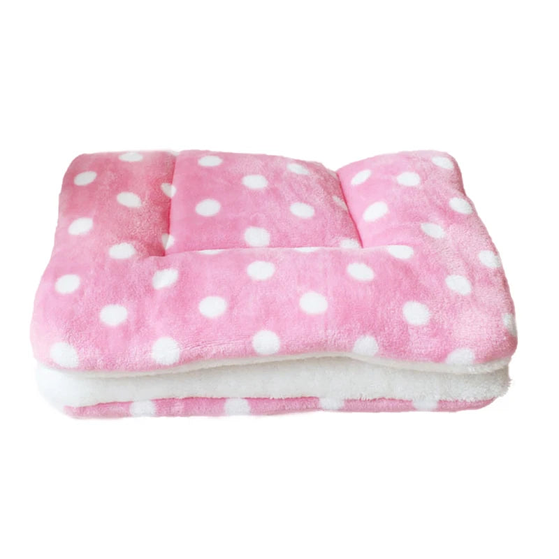 Soft Fleece Dog & Cat Bed Mat – Thickened Warm Pet Blanket