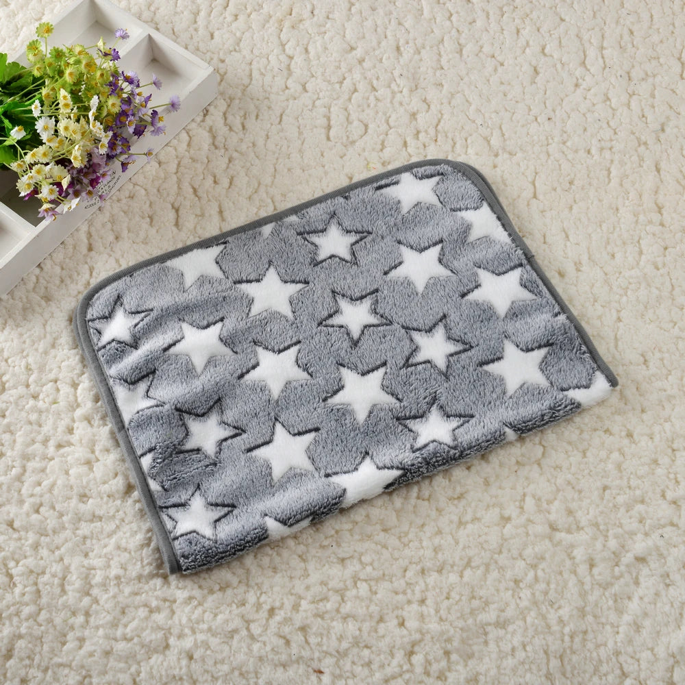 Soft Cozy Pet Blanket – Fleece Dog & Cat Bed Mat, Washable