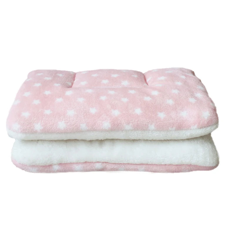 Soft Fleece Dog & Cat Bed Mat – Thickened Warm Pet Blanket