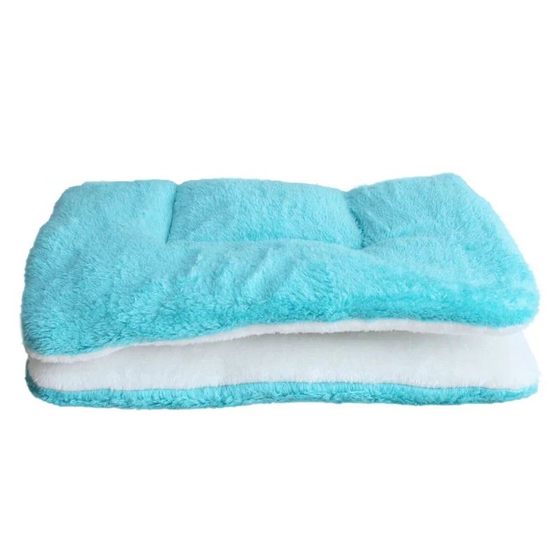 Soft Fleece Dog & Cat Bed Mat – Thickened Warm Pet Blanket
