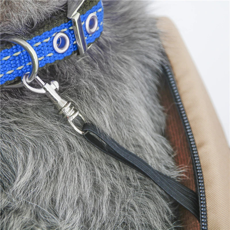 Lightweight shoulder carrier bag for cats and puppies