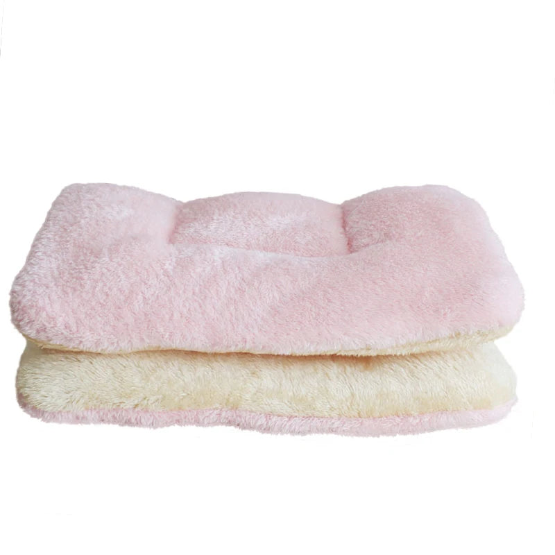 Soft Fleece Dog & Cat Bed Mat – Thickened Warm Pet Blanket