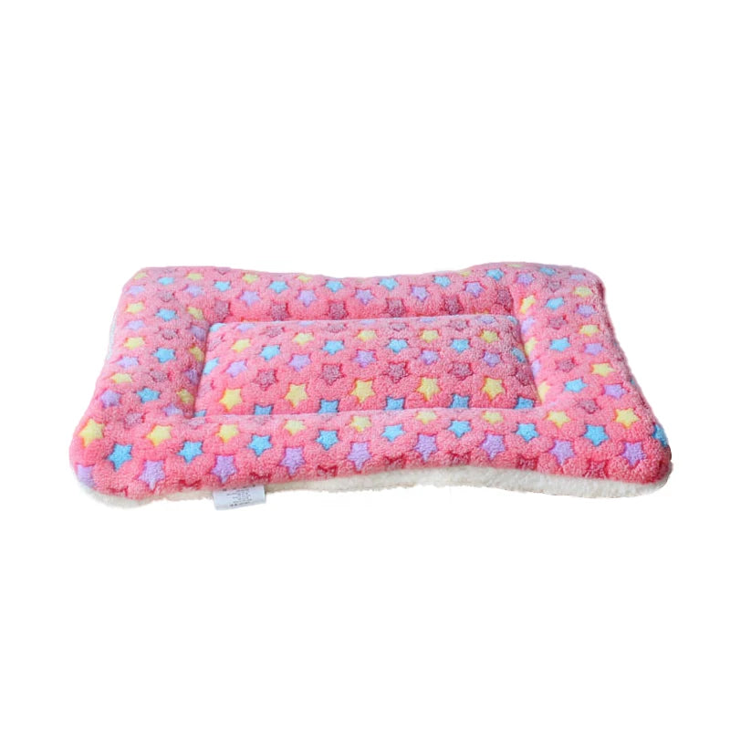 Soft Fleece Dog & Cat Bed Mat – Thickened Warm Pet Blanket