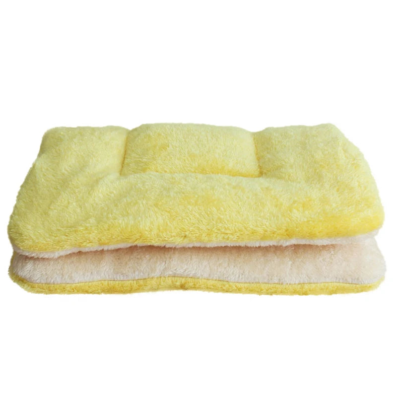 Soft Fleece Dog & Cat Bed Mat – Thickened Warm Pet Blanket