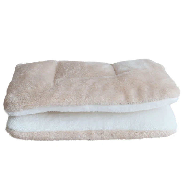 Soft Fleece Dog & Cat Bed Mat – Thickened Warm Pet Blanket