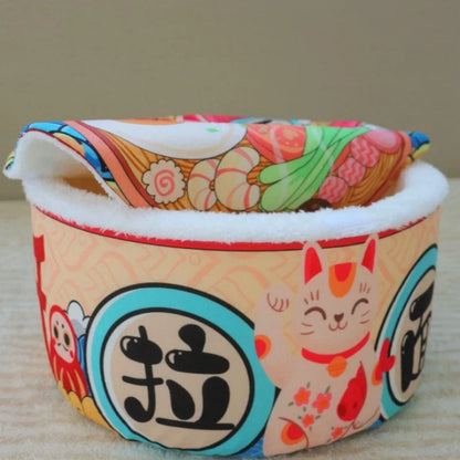 Round enclosed pet house for cats and puppies