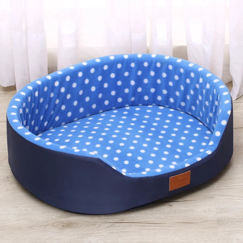 Soft round dog bed with polka dots – brown