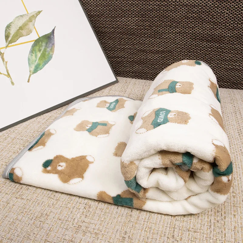 Soft Fleece Dog Blanket – Warm Flannel Pet Throw for Cats & Dogs, Cute Cartoon Bed Mat for Winter Comfort