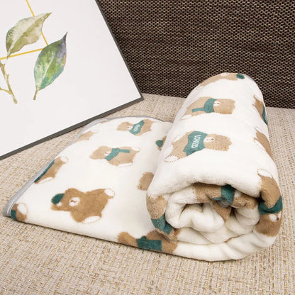Soft Fleece Dog Blanket – Warm Flannel Pet Throw for Cats & Dogs, Cute Cartoon Bed Mat for Winter Comfort