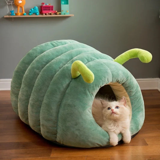 Green pumpkin-shaped cat bed nest – soft cotton enclosed bed for kittens