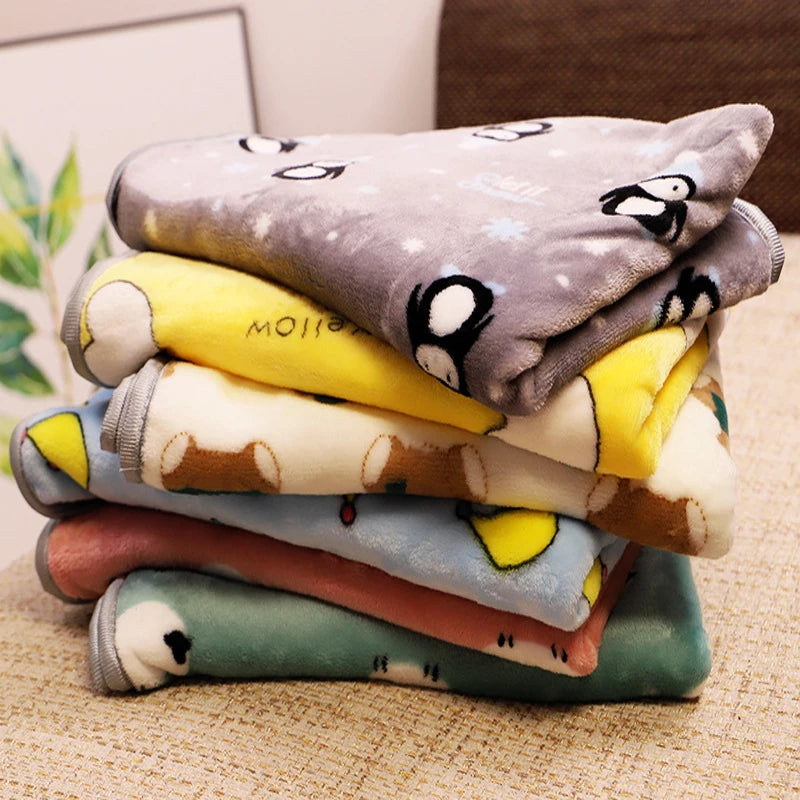 Soft Fleece Dog Blanket – Warm Flannel Pet Throw for Cats & Dogs, Cute Cartoon Bed Mat for Winter Comfort