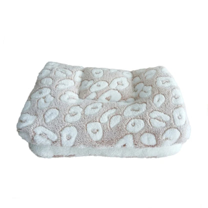 Soft Fleece Dog & Cat Bed Mat – Thickened Warm Pet Blanket