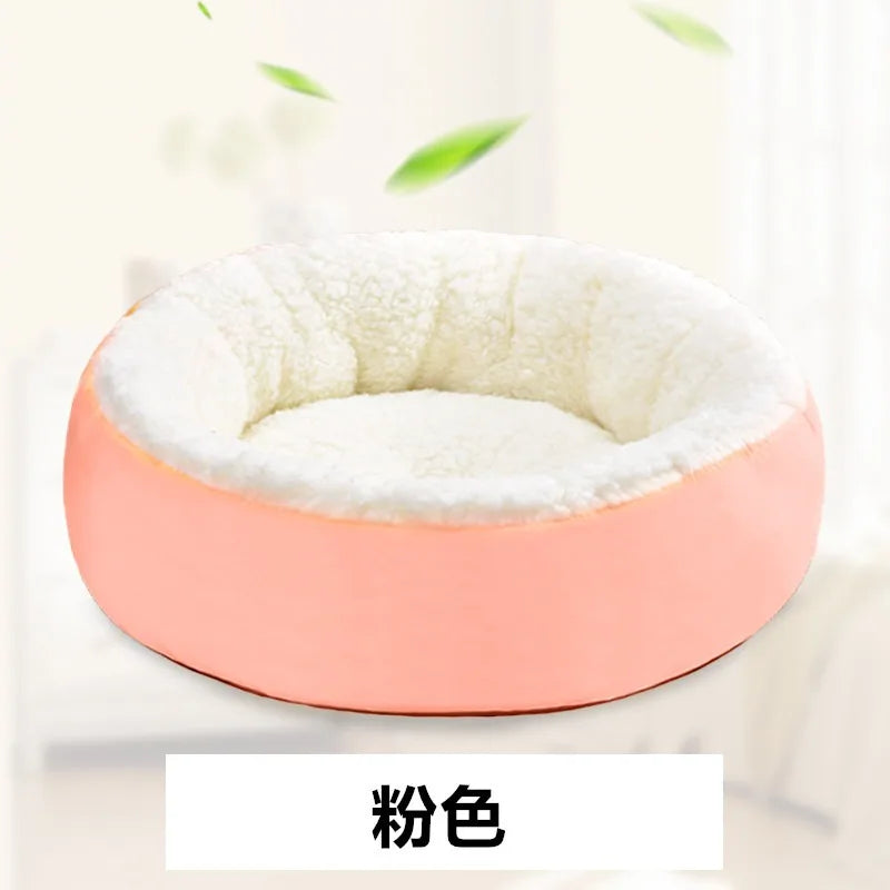 White cashmere-style plush pet bed – comfortable cat nest