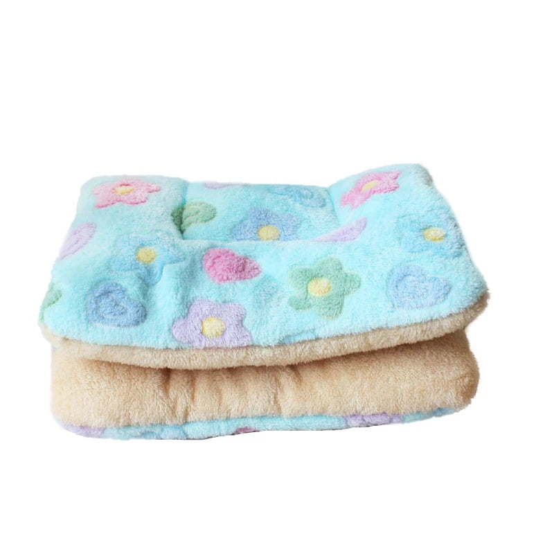 Soft Fleece Dog & Cat Bed Mat – Thickened Warm Pet Blanket