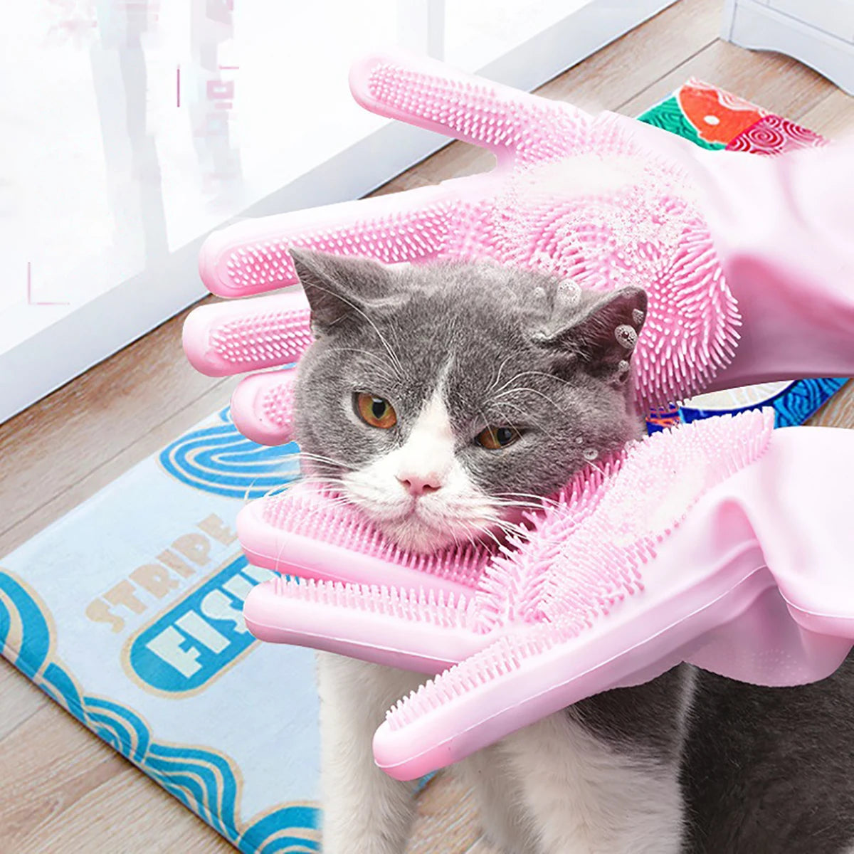 Silicone Pet Grooming Gloves – Bathing, Scrubbing & Hair Removal for Dogs & Cats