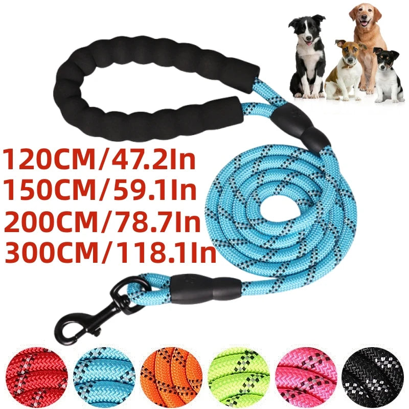 Strong rope dog leash with padded handle in black