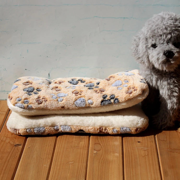 Soft Fleece Dog & Cat Bed Mat – Thickened Warm Pet Blanket