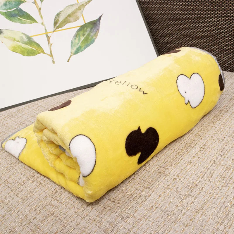 Soft Fleece Dog Blanket – Warm Flannel Pet Throw for Cats & Dogs, Cute Cartoon Bed Mat for Winter Comfort